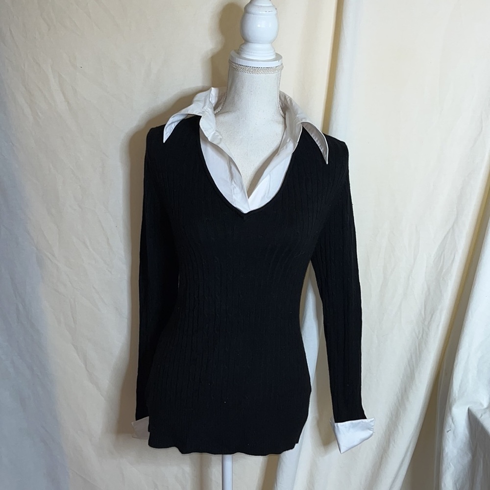 Items Collared V-neck Sweater, NEW, Medium